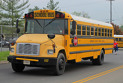 Autobus scolaire canadien