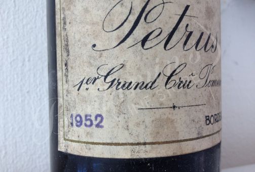 Bouteille de Pétrus 1952